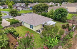 23152 NW 11TH Road, NEWBERRY, FL 32669