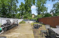 77 E LA CROSSE Avenue, LANSDOWNE, PA 19050
