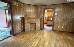 534 E AVENUE C, Hutchinson, KS 67501