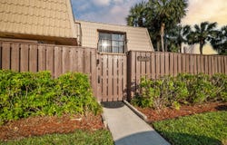 6824 68th Way, West Palm Beach, FL 33409
