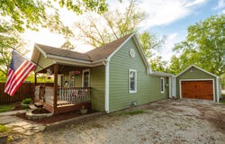 111 W Olive Street, El Dorado Springs, MO 64744