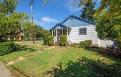 702 NE A Street, Grants Pass, OR 97526