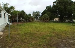 771 Avenue E NW, Moore Haven, FL 33471