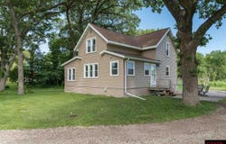 18141 568th Avenue, Mankato, MN 56001