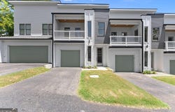 384 Forrest, Gainesville, GA 30501