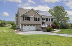 38 Pleasant View Drive, Hopkinton, RI 02832