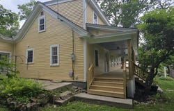 17 Waumbeck Road, Wolfeboro, NH 03894