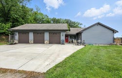 19417 Clarkson Rd., Pacific Junction, IA 51561