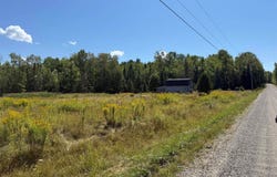 39 Burleigh Road, Stetson, ME 04488