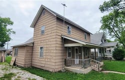 620 North Chestnut Street, Iola, KS 66749