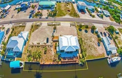 3226 Stringfellow Road, St James City, FL 33956