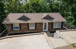 1316 Wychwood Rd, Charleston, WV 25302