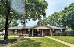 911 E Hazel ST, Sallisaw, OK 74955