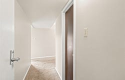 2160 Greentree Rd, Pittsburgh, PA 15220