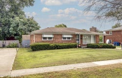 8209 Terry Rd, Louisville, KY 40258