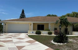 205 STRONG BOW COURT, SUN CITY CENTER, FL 33573