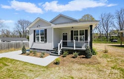 416 Clinton Avenue, Lancaster, SC 29720
