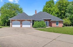 111 Saddle Brook Cir, Butler, PA 16001