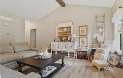 5461 Brook Run Avenue NE, Louisville, OH 44641