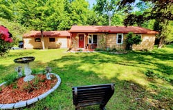 8424 3rd Street, Onekama, MI 49675