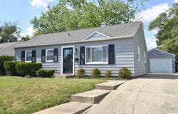 821 W PURTSCHER Drive, Peoria, IL 61614