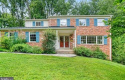 9130 SAINT MARKS PL, FAIRFAX, VA 22031