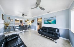 897 W 36th St, Hialeah, FL 33012