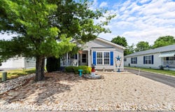 36 Fort Lee Drive, Manahawkin, NJ 08050