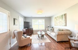 844 Garden Pointe Dr, Simpsonville, KY 40067
