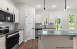 103 Goldenrod Loop, Clayton, NC 27520