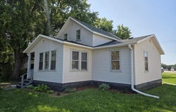 920 E 6th Street, Blue Earth, MN 56013