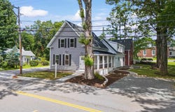 40 Rush Road, Henniker, NH 03242