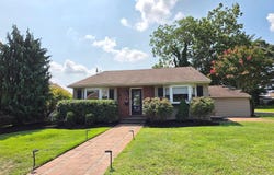 18 E MAPLE AVENUE, BELLMAWR, NJ 08031