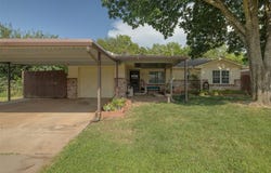 1134 Elmhurst Drive, Moore, OK 73160