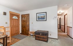 426 College Place, St Louis, MI 48880