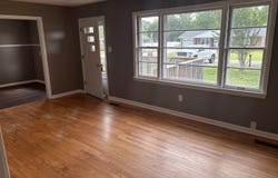 811 Peachtree Street, Athens, AL 35611