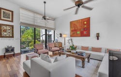 209 E Enid Dr, Key Biscayne, FL 33149