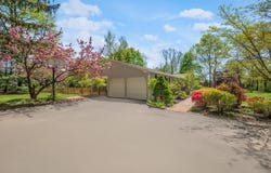 85 Meadow Glen Road, Fort Salonga, NY 11768
