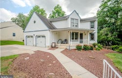 19 E MILL STATION DR, NEWARK, DE 19711