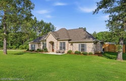 637 Kylemore Lane, Brandon, MS 39047