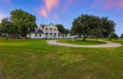 185 Quail Run Court, Decatur, TX 76234