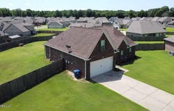 4901 Port Stacy Cove, Horn Lake, MS 38637