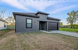 408 Broadway, Whitesboro, TX 76273