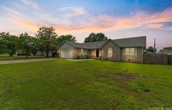 301 Jennifer Lane, Searcy, AR 72143