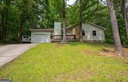 3963 Ferncliff, Snellville, GA 30039