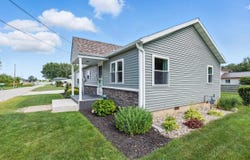 7621 W Forest Avenue, Warsaw, IN 46582-8421