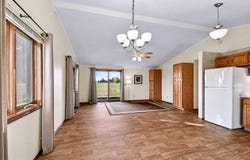 102 Willow Bend, Auburn, MI 48611
