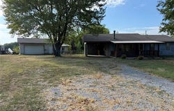 105 Leaning Tree Road, Fort Gibson, OK 74434