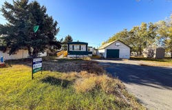 814 S 5th Ave E, Malta, MT 59538