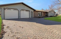 102 9th Avenue SE, Crosby, ND 58730